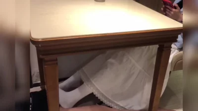 又是被白袜肉丝姐姐足交的一天