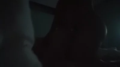 抽着烟爆操俩娃人妻对白精彩